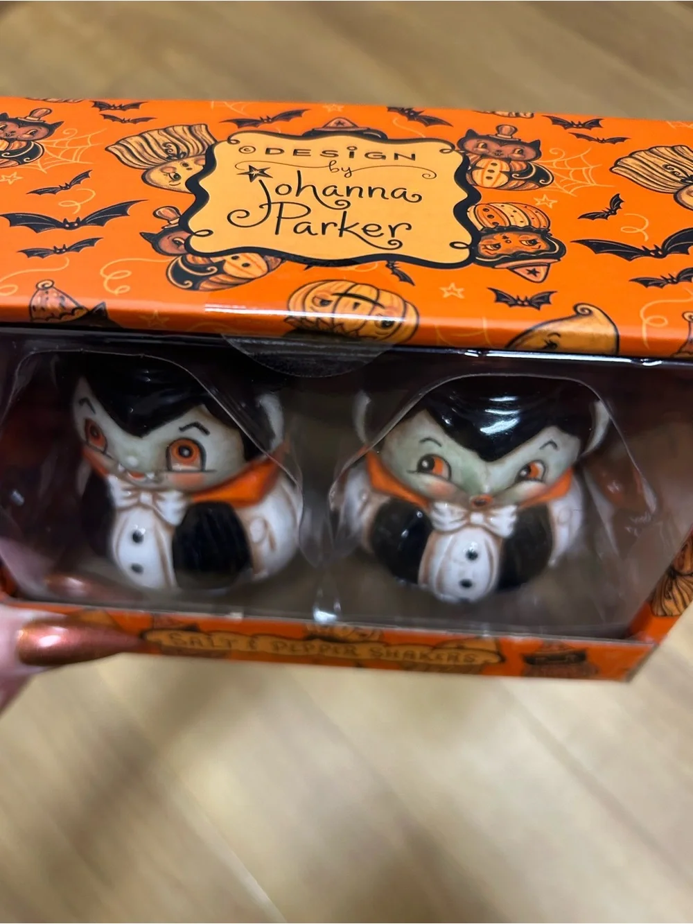 Halloween Vampire Salt & Pepper Shaker Set - Black & Orange